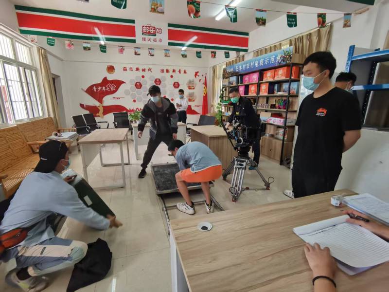 追星女孩心理学分析报告：德城区广告片拍摄公司揭秘饭圈应援式传播逻辑